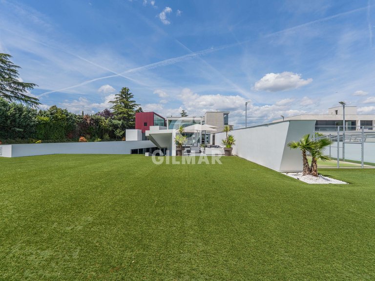 Villa for Sale in Madrid, Madrid 6