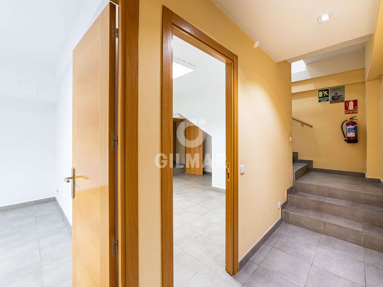 Commercial for Rent in Madrid, Madrid 23