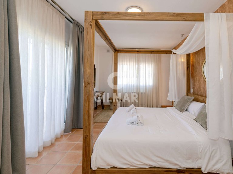 Villa for Sale in Estepona, Malaga 19