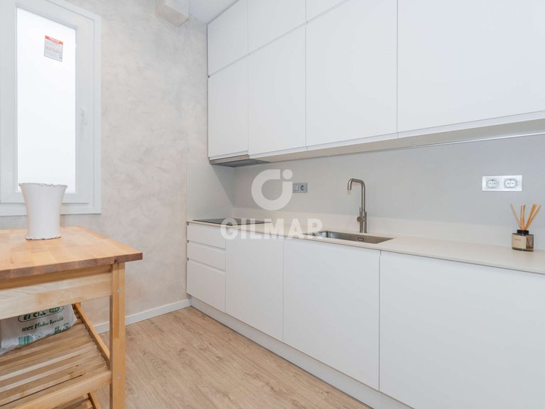 Apartment for Sale in Madrid, Madrid 13
