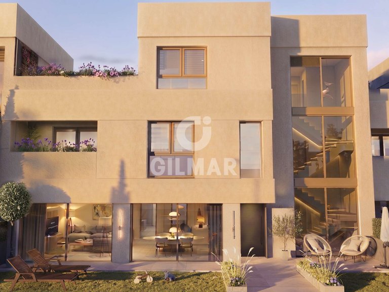 Town House for Sale in Madrid, Madrid 9