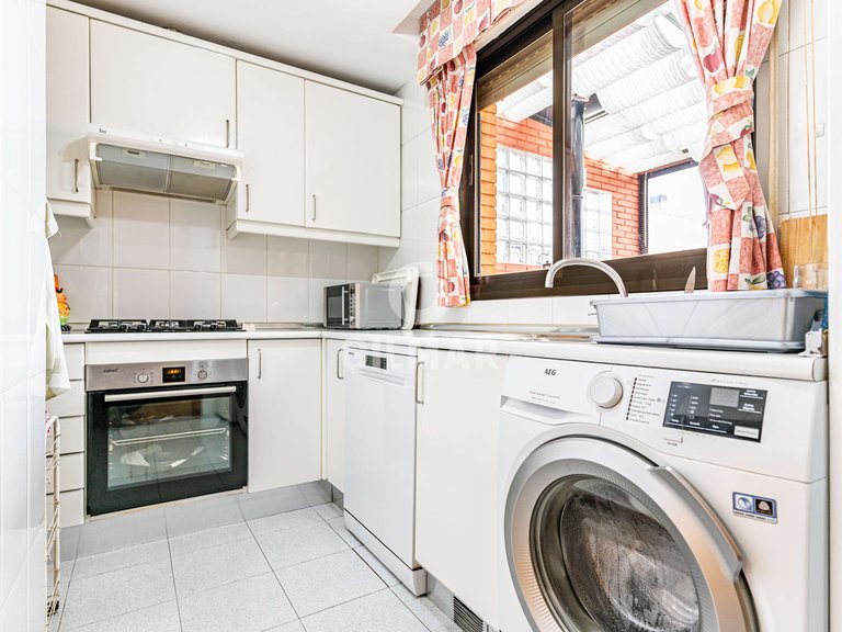 Apartment for Sale in Madrid, Madrid 15