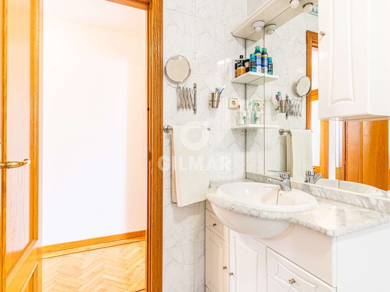 Apartment for Sale in Madrid, Madrid 19