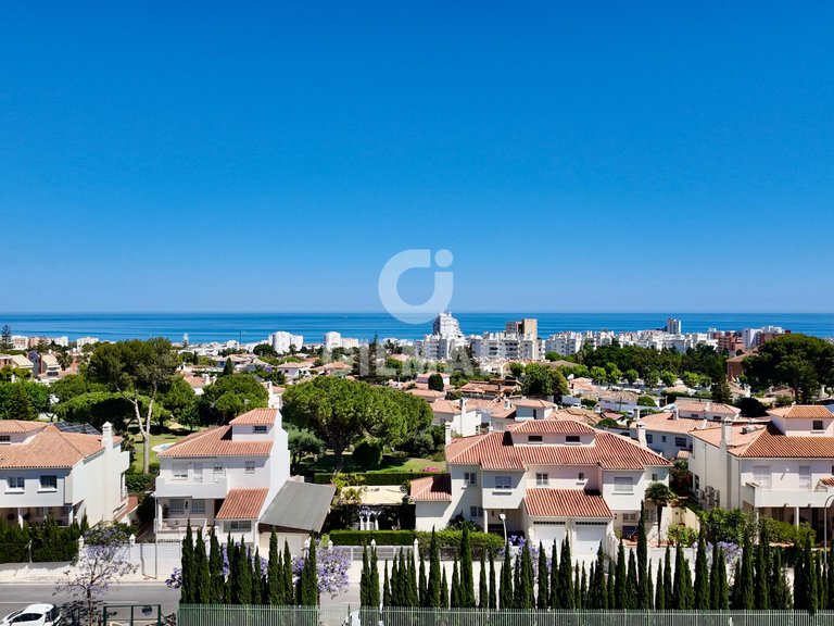 Penthouse for Sale in Arroyo De La Miel, Malaga 9