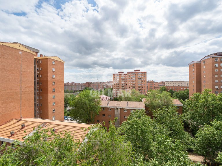 Apartment for Sale in Madrid, Madrid 2