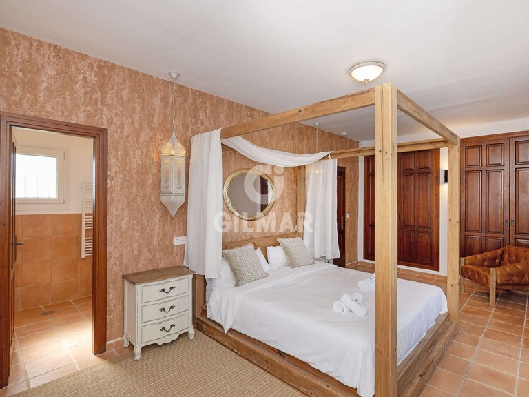 Villa for Sale in Estepona, Malaga 18