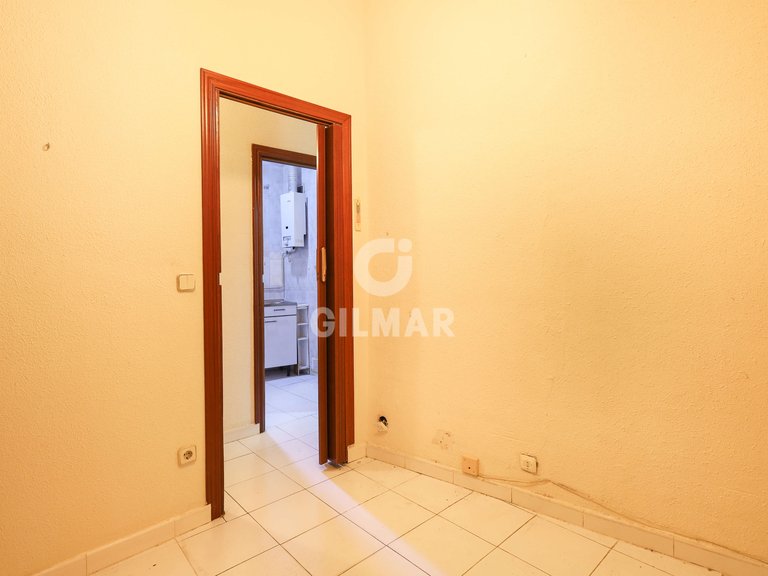 Apartment for Sale in Madrid, Madrid 16