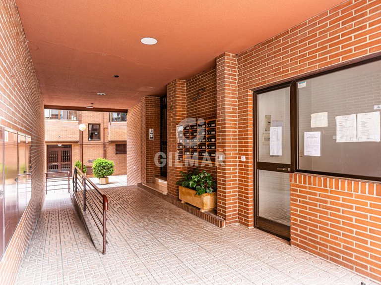 Apartment for Sale in Madrid, Madrid 32
