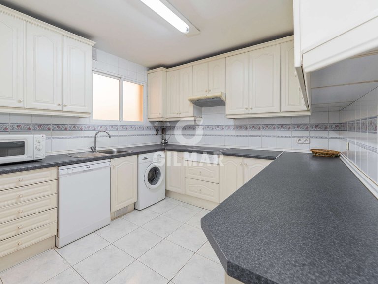 Apartment for Sale in Madrid, Madrid 12
