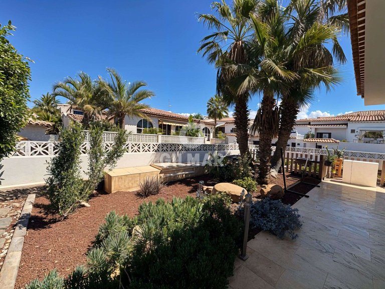 Villa for Sale in Costa Del Silencio, Tenerife 10