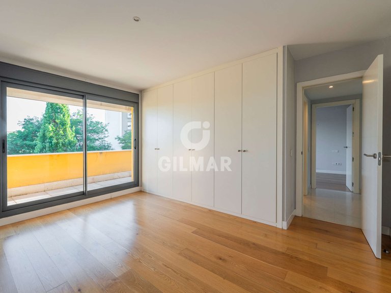 Town House for Sale in Madrid, Madrid 25