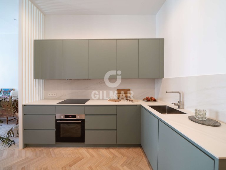 Apartment for Sale in Madrid, Madrid 18