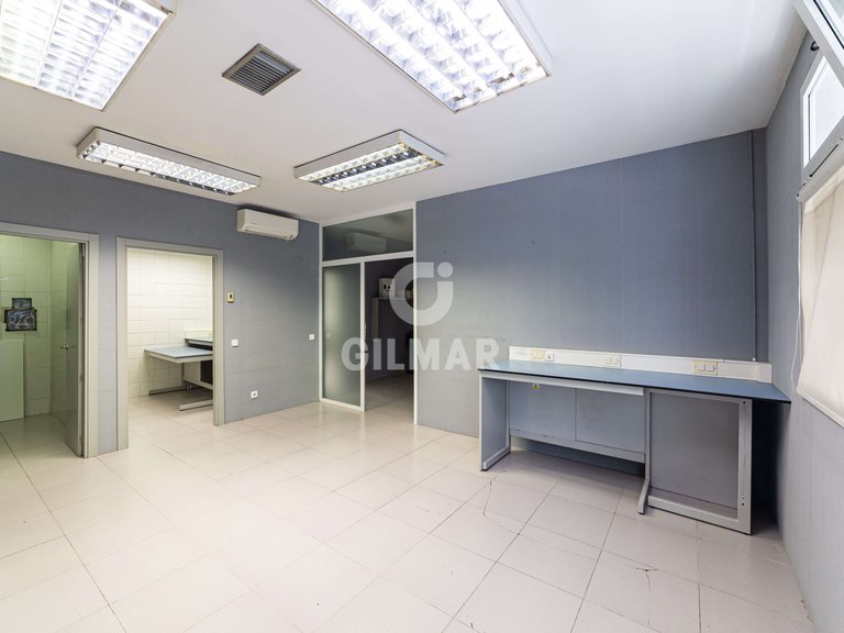 Commercial for Rent in Madrid, Madrid 16