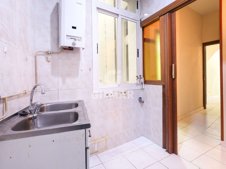 Apartment for Sale in Madrid, Madrid 19