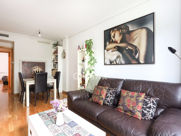 Apartment for Sale in Madrid, Madrid 5