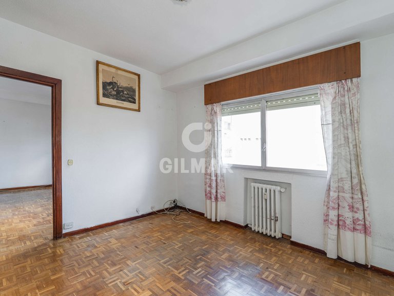 Apartment for Sale in Madrid, Madrid 14