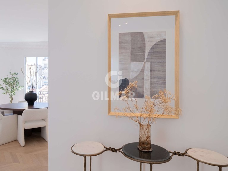 Apartment for Sale in Madrid, Madrid 18