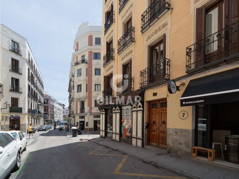 Apartment for Sale in Madrid, Madrid 22