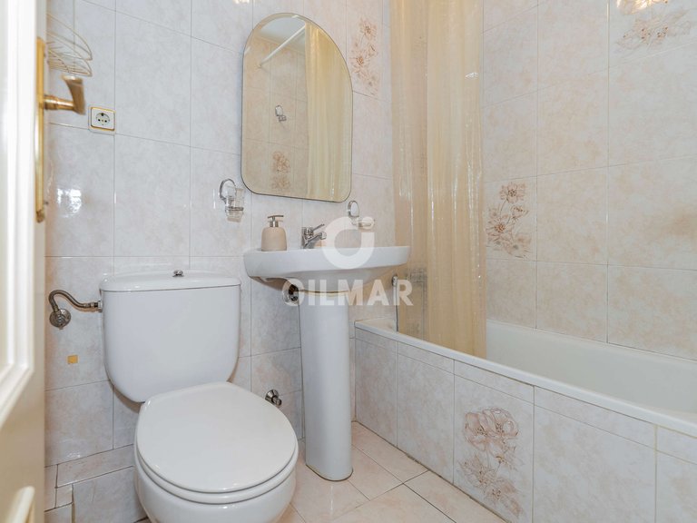 Apartment for Sale in Madrid, Madrid 16