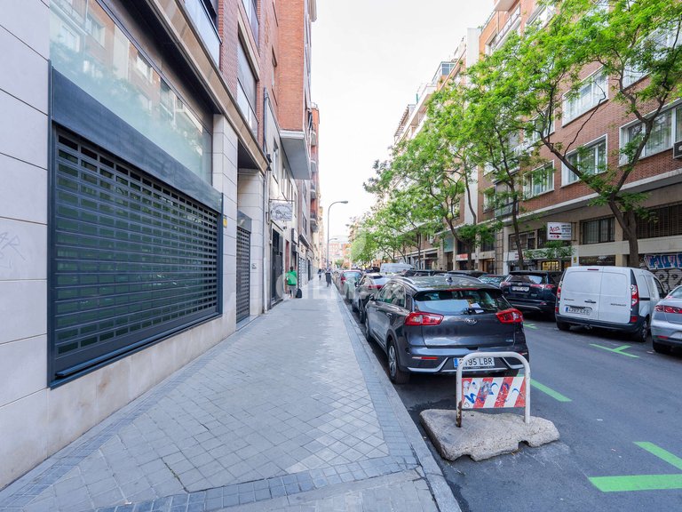 Apartment for Sale in Madrid, Madrid 16