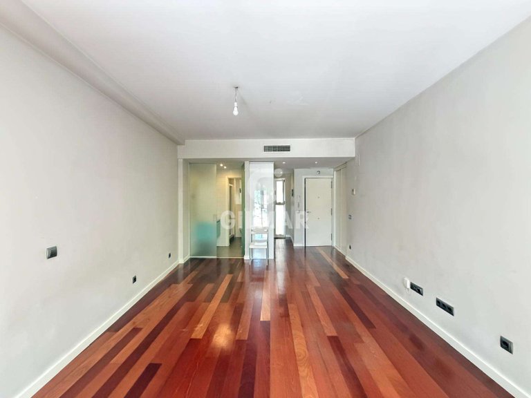 Apartment for Rent in Madrid, Madrid 5