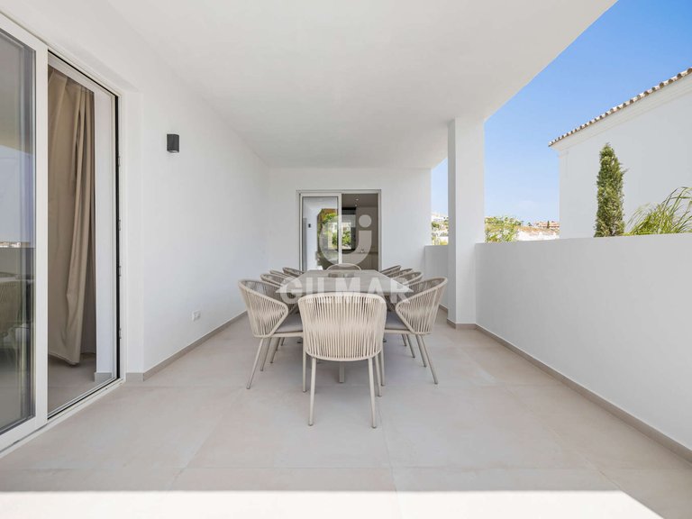 Villa for Sale in Casares, Malaga 11