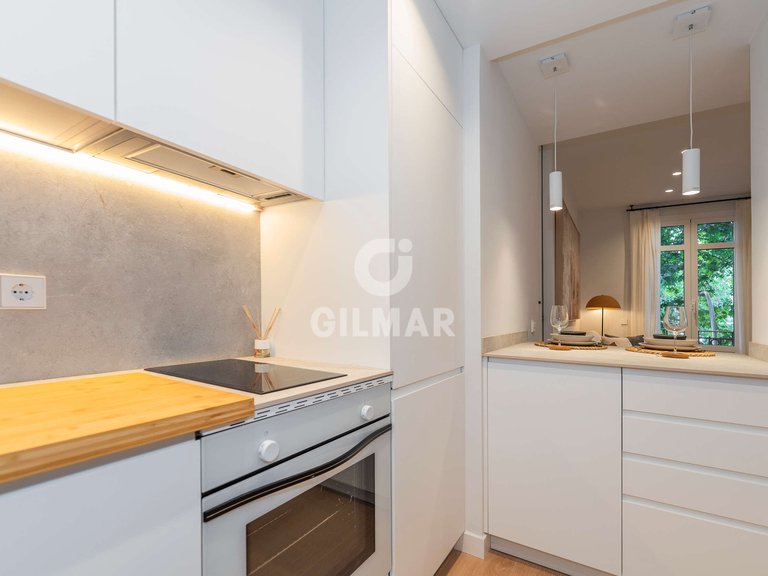 Apartment for Sale in Madrid, Madrid 18