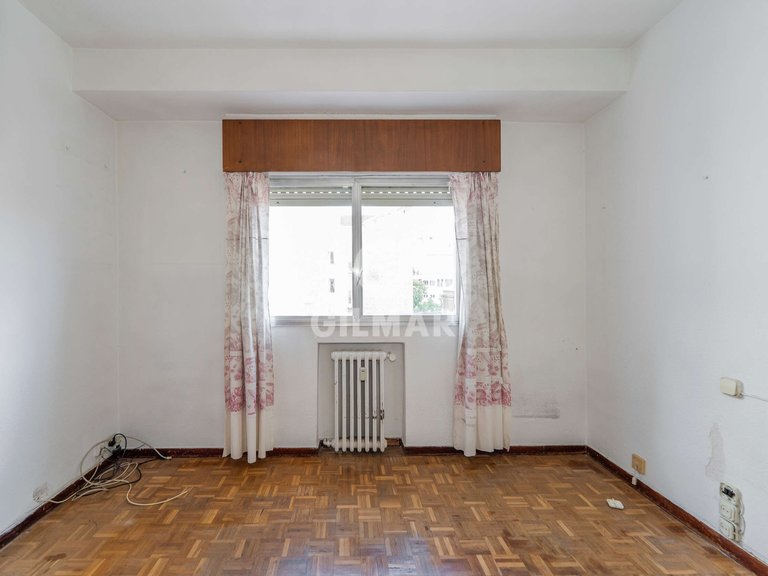Apartment for Sale in Madrid, Madrid 15