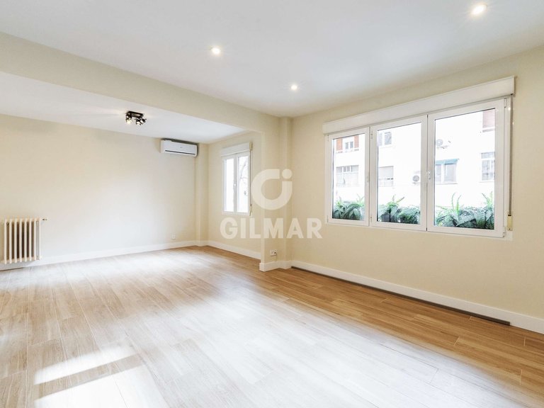 Apartment for Sale in Madrid, Madrid 29