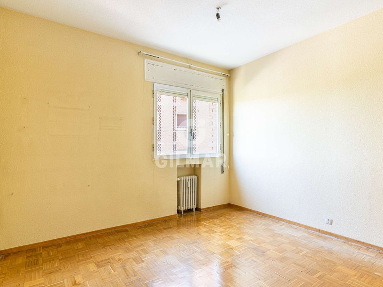 Apartment for Sale in Madrid, Madrid 23