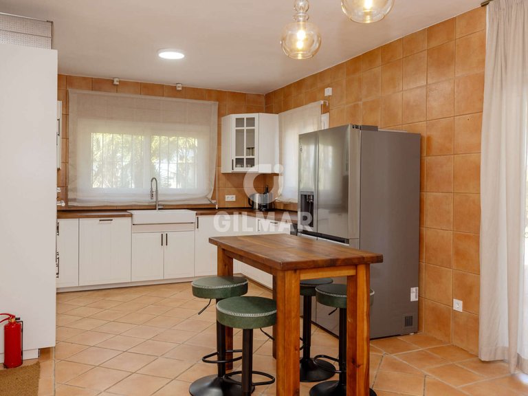 Villa for Sale in Estepona, Malaga 12
