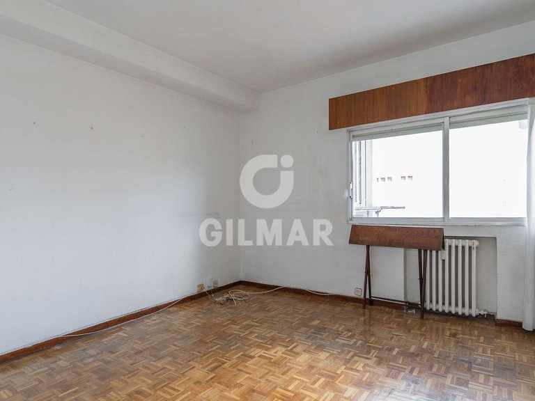 Apartment for Sale in Madrid, Madrid 16