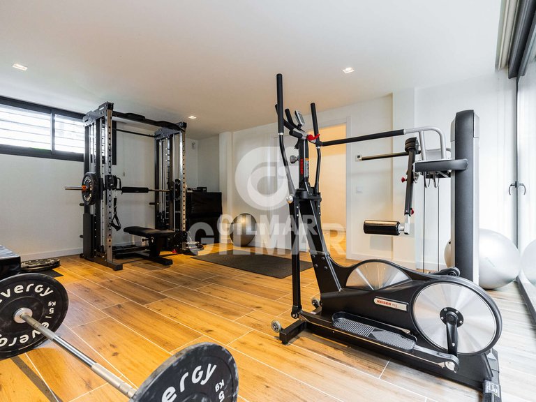 Villa for Rent in Madrid, Madrid 24