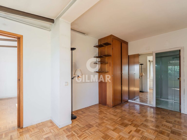 Penthouse for Sale in Madrid, Madrid 17