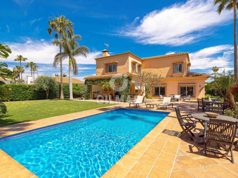 Villa for Sale in MÁlaga, Malaga 12