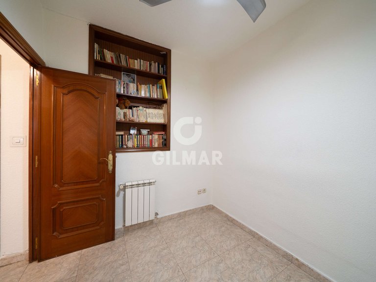 Apartment for Sale in Madrid, Madrid 13