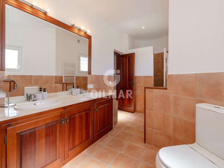 Villa for Sale in Estepona, Malaga 24