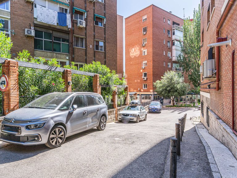 Apartment for Sale in Madrid, Madrid 33