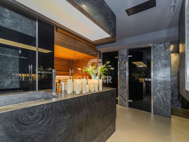 Villa for Sale in Madrid, Madrid 20