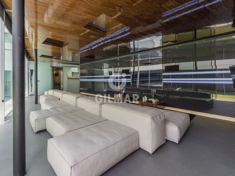 Villa for Sale in Madrid, Madrid 23