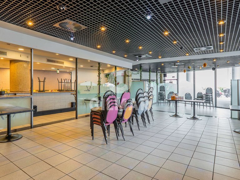 Commercial for Sale in Madrid, Madrid 26