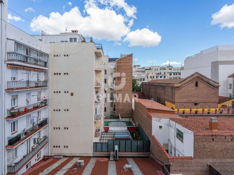 Apartment for Sale in Madrid, Madrid 27