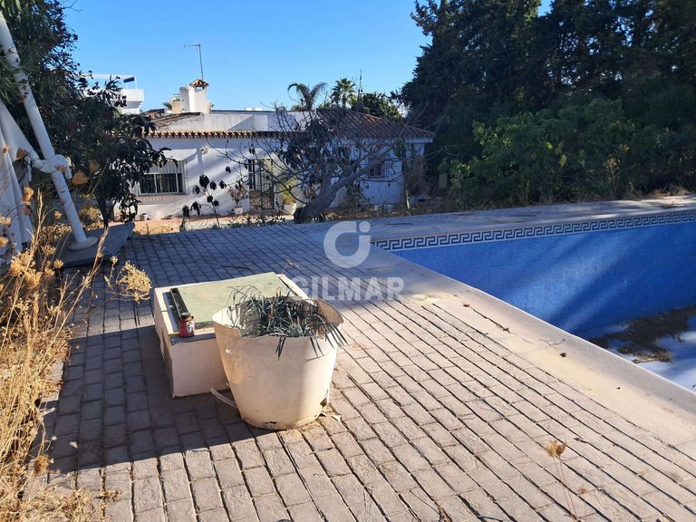 Villa for Sale in El ParaÍso, Malaga 10