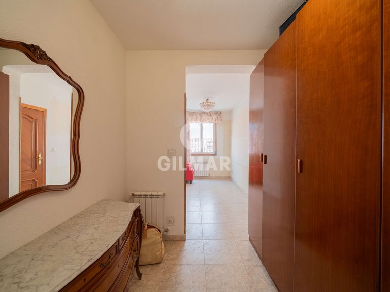 Apartment for Sale in Madrid, Madrid 32