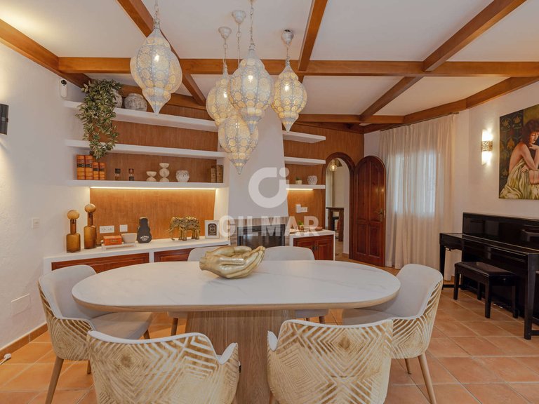 Villa for Sale in Estepona, Malaga 10