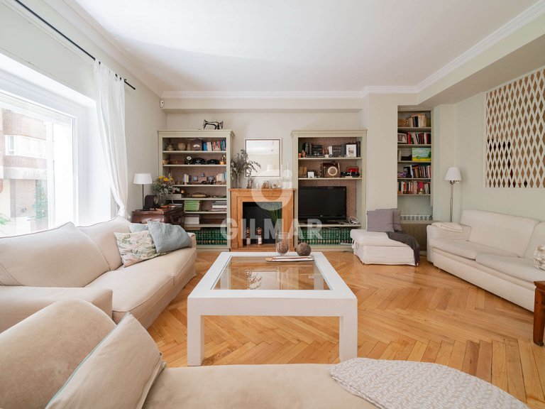 Apartment for Sale in Madrid, Madrid 5