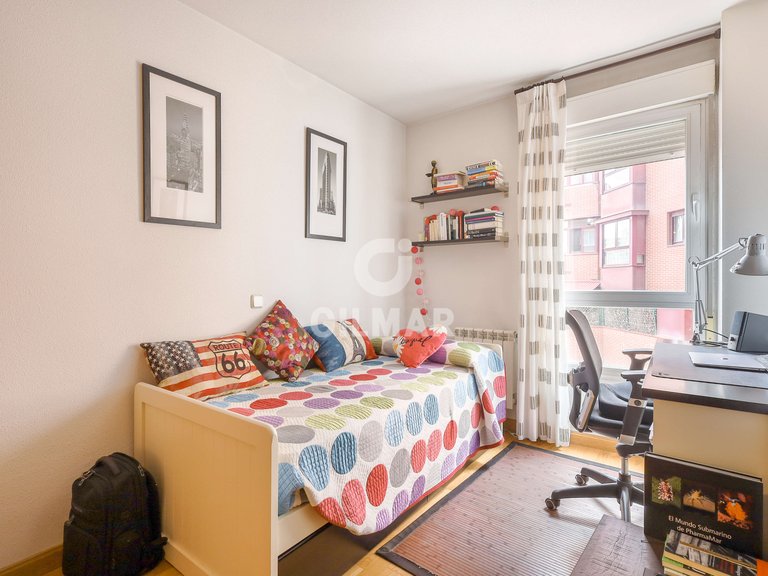 Apartment for Sale in Madrid, Madrid 18