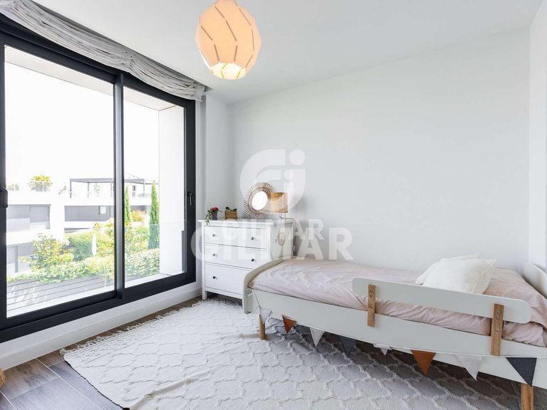 Villa for Rent in Madrid, Madrid 41