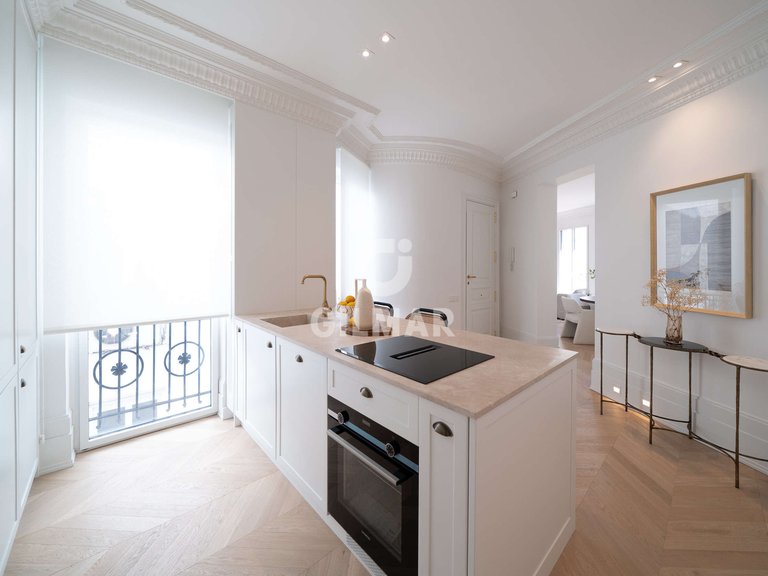 Apartment for Sale in Madrid, Madrid 16