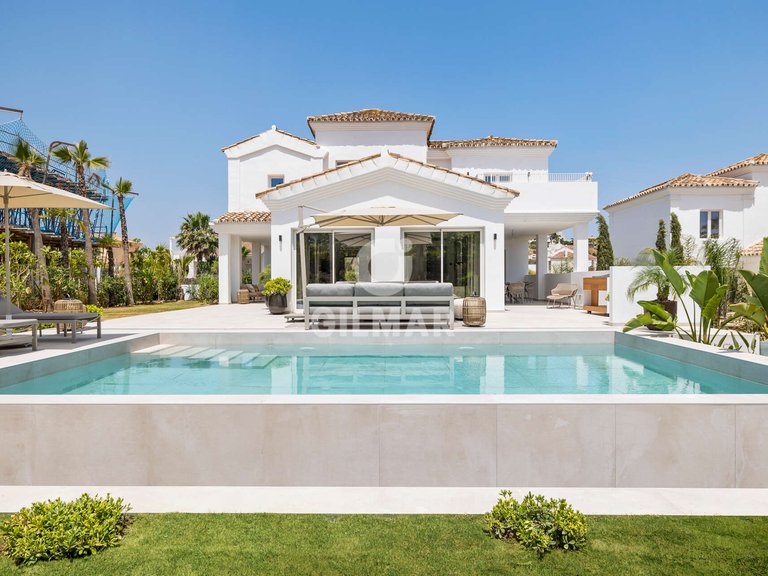 Villa for Sale in Casares, Malaga 17